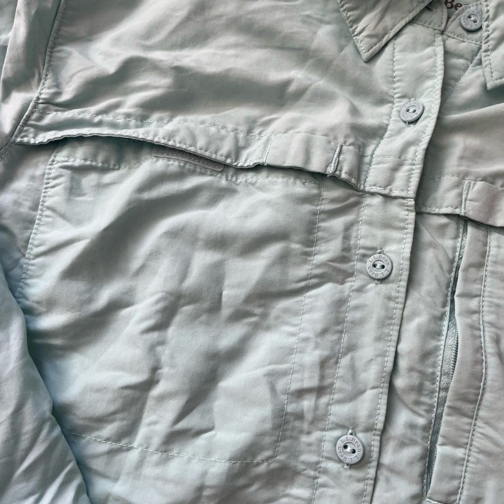 L.L. Bean Light Aqua Lightweight Fishing Jacket - Picture 3 of 6